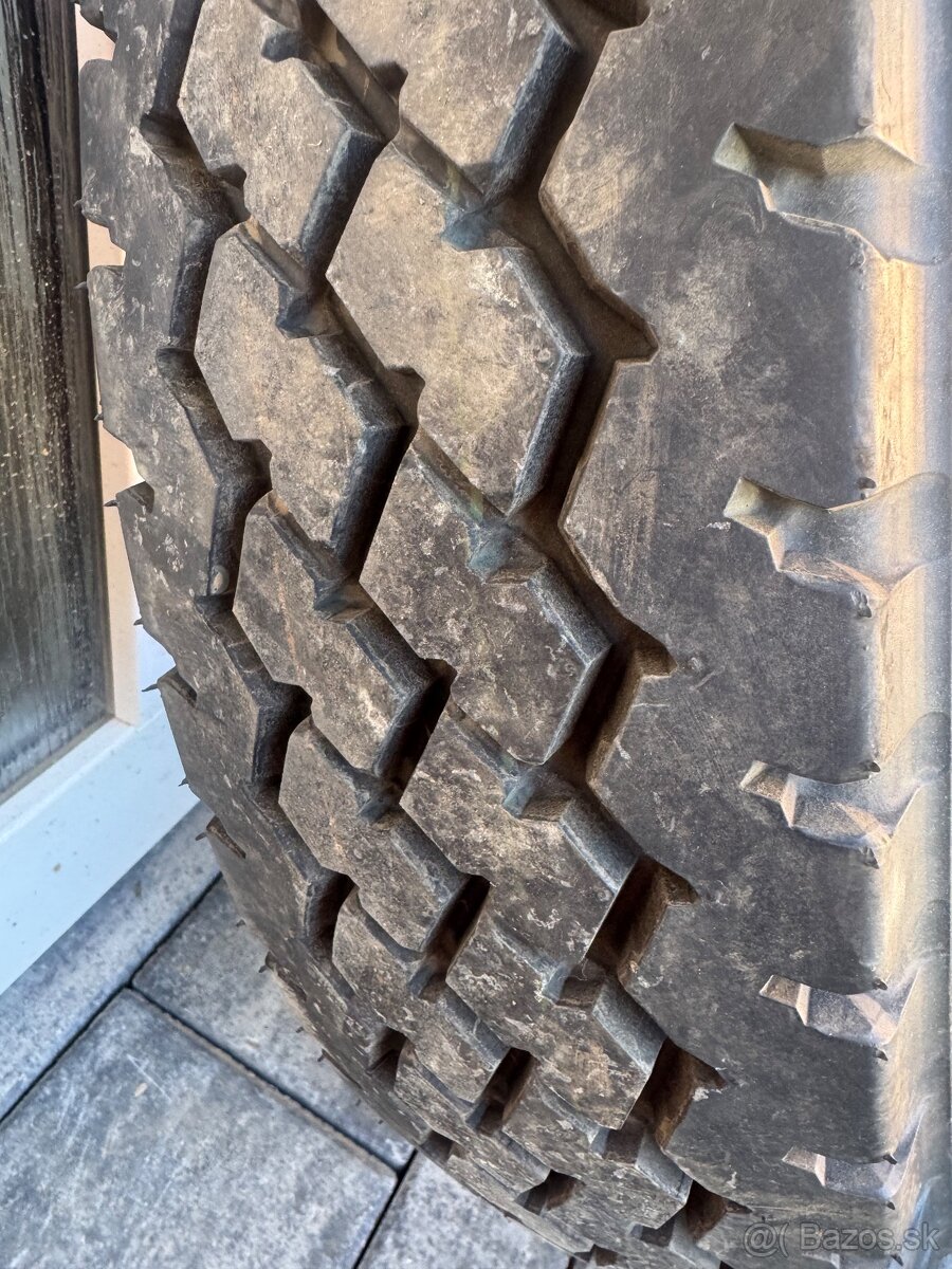 Pneumatiky DUNLOP SP QUALIFIER 225/95 R16C 118/116S - 5