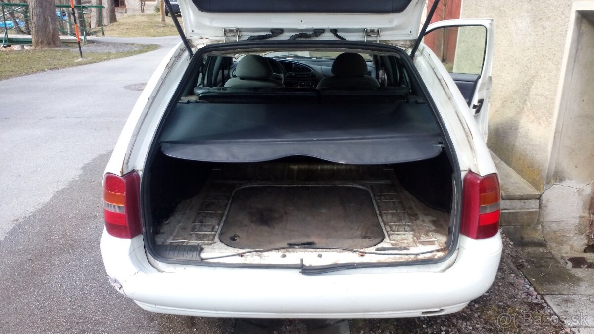 Mondeo MK 1 2 2,0 16 V - 5