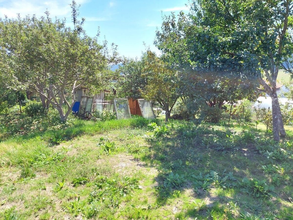 POZEMOK 366 m2, ZÁHRADNÁ CHATA, MOŽNÁ STAVBA 6x6 m2, GÁNOVCE - 5