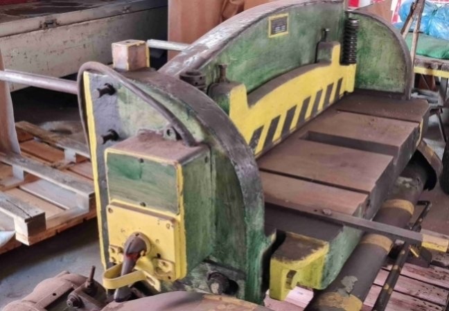 NT 100/4 tabulové nůžky, vyrobeno v 1959 - 5