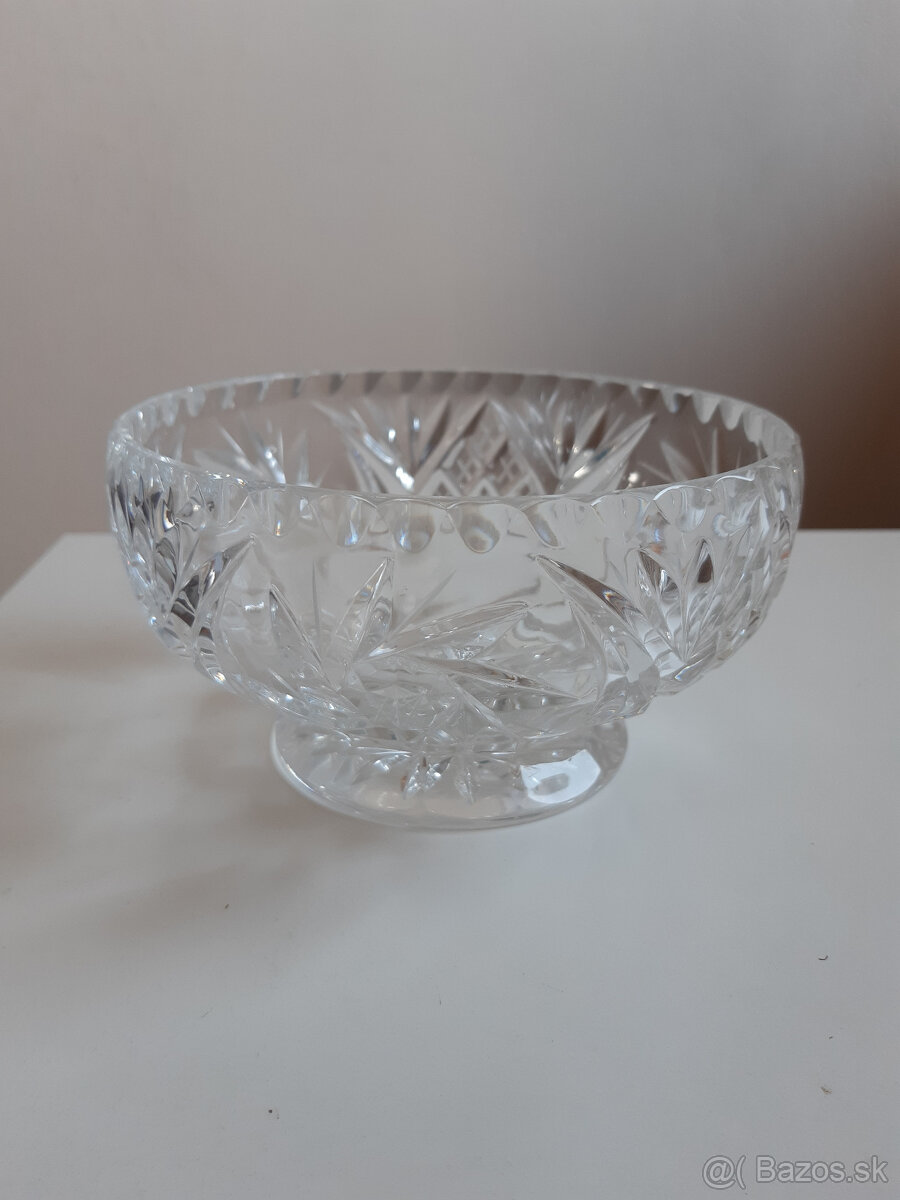 Pribrusované misy a popolník - 5