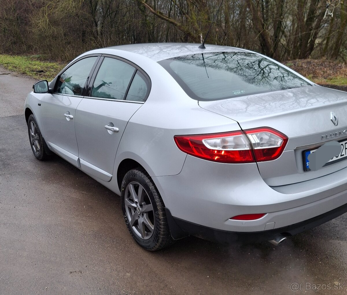 Predám renault fluence 1.6 benzin - 5