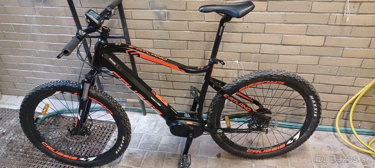 Crussis e-Atland 5.8 468kwh V záruke - 5