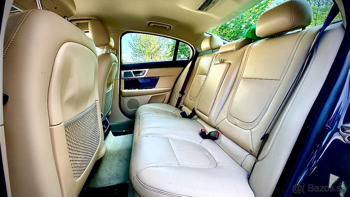 Jaguar XF 3.0 V6 – 340 koní, DPH, TOP stav - 5