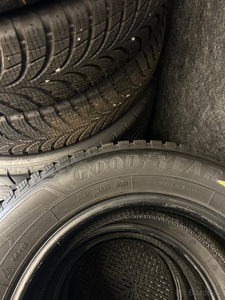 Zimne pneumatiky 195/65 R15 GoodYear - 5
