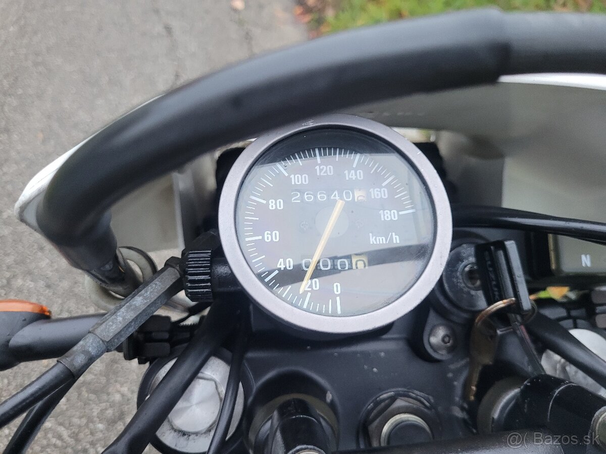 Suzuki Dr 650 SE doklady