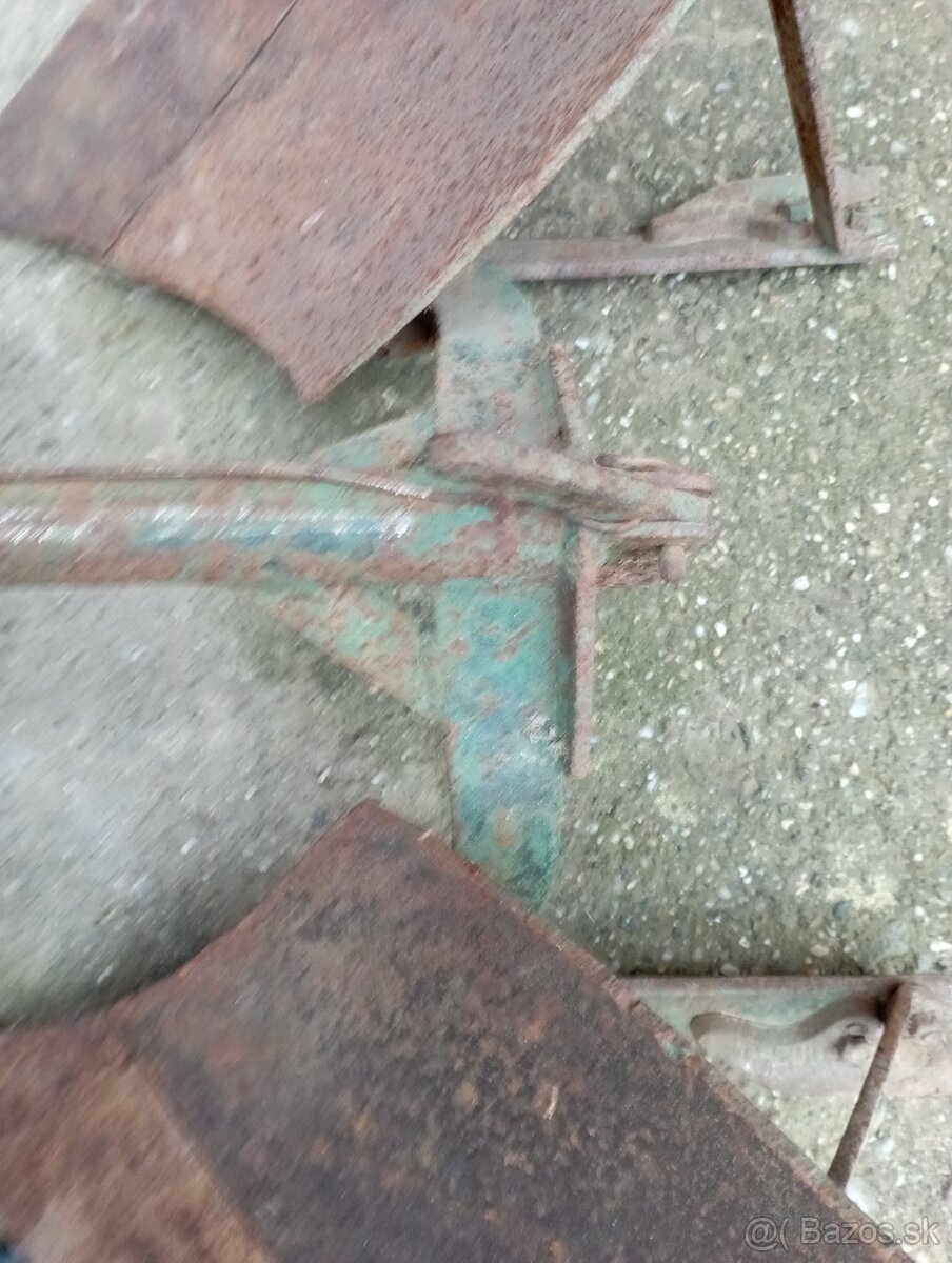 Pluh otočný za malotraktor - 5