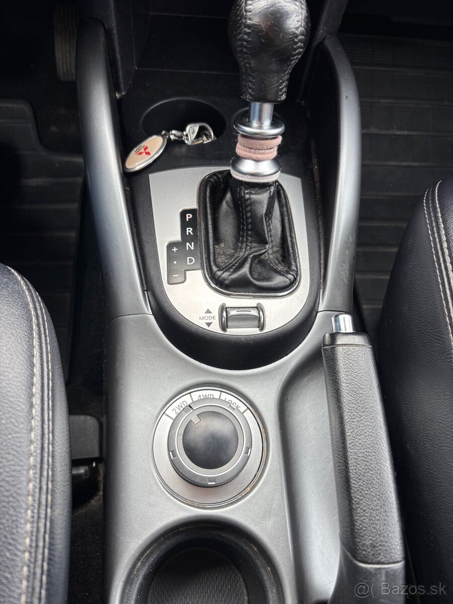 Mitsubishi outlander 2.2did - 5