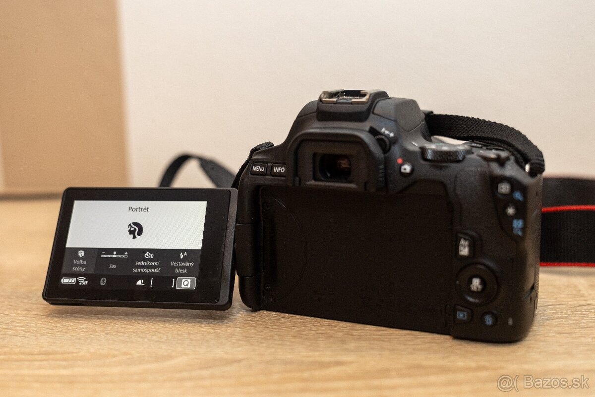 Zrkadlovka Canon EOS 250D s dvomi objektívmi - 5