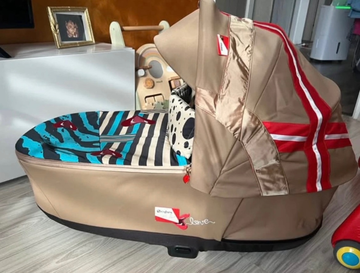 Karolína Kurková vanička na cybex priam 4.0 - 5