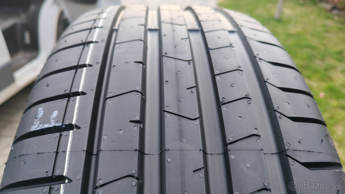 Letné pneu 245/45 R19 --- PIRELLI RSC - 5