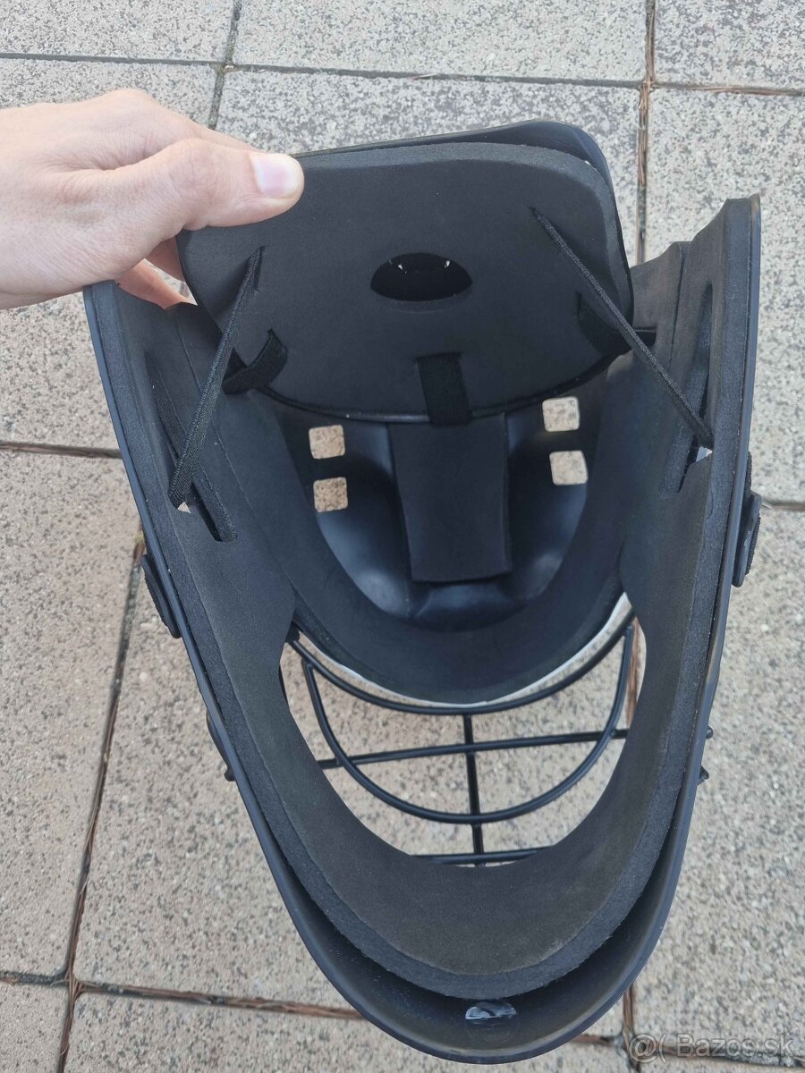 Floorbalova helma - 5