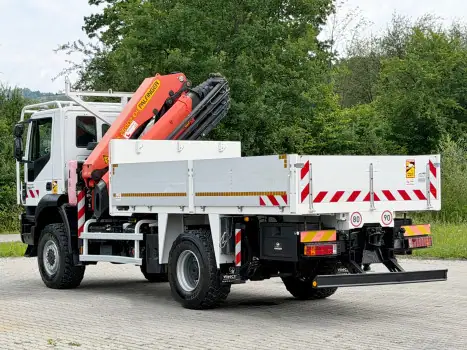 IVECO TRAKKER 360, 4x4, valník s hydraulickou rukou - 5