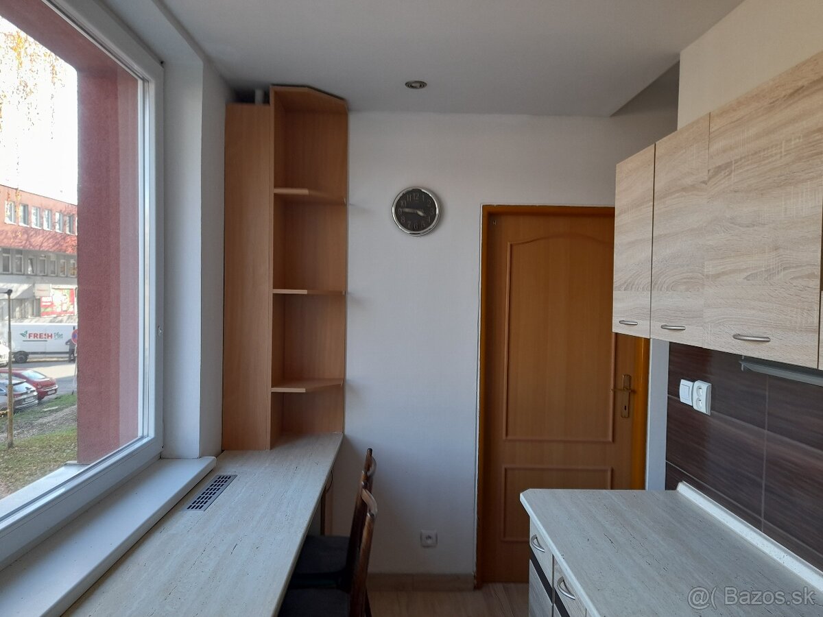 EXKLUZÍVNE predaj 3 izbový byt, 66m2, Terasa, Humen - 5