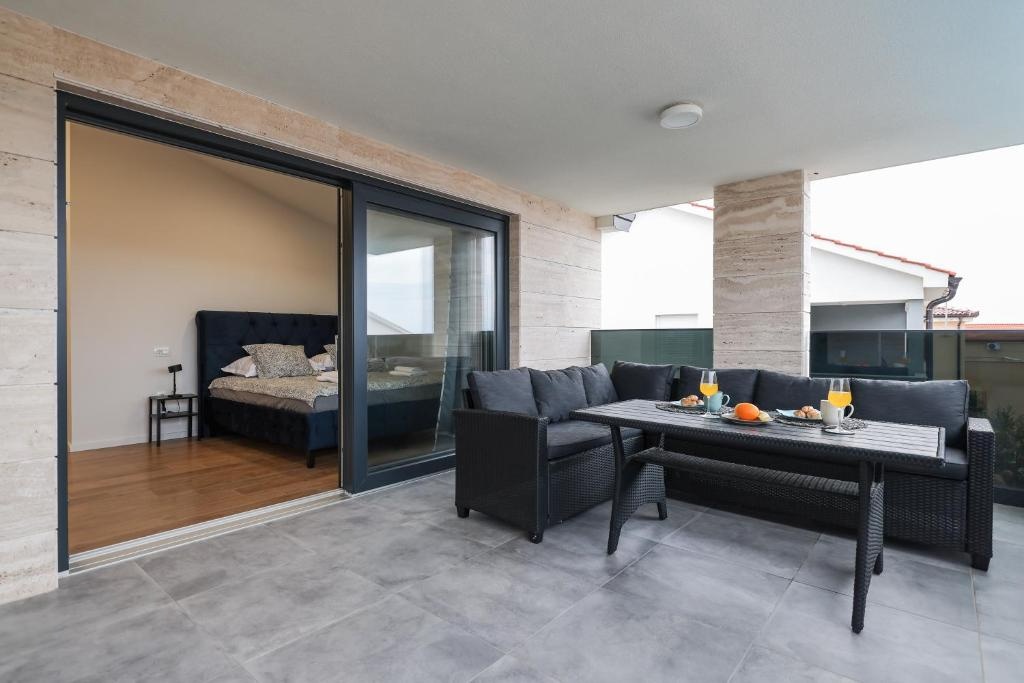 Chorvátsko, luxusná vila 120 metrov od mora. - 5