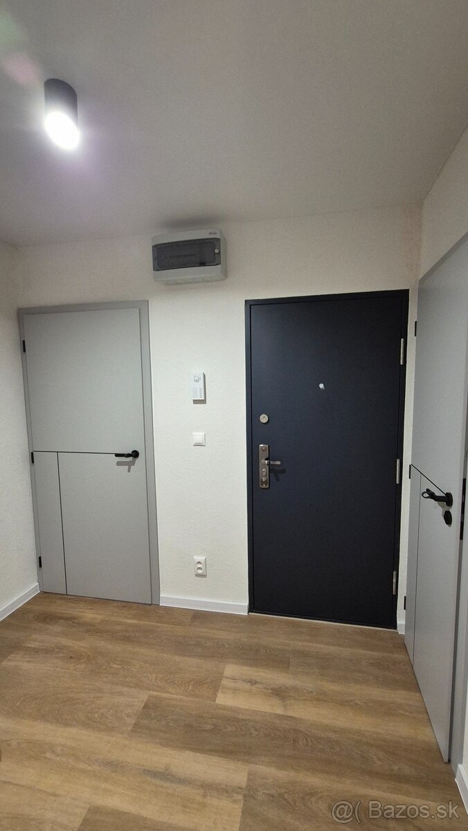 2,5 izbový byt na prenájom, ZV Zlatý potok, krásny - 5