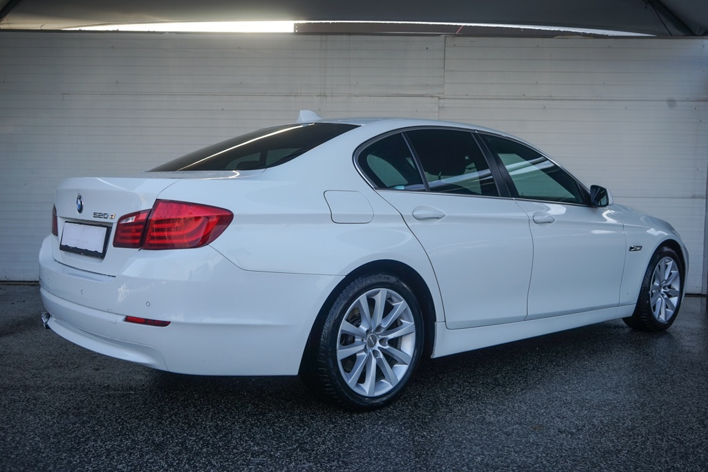 119- Bmw, Rad 5, 2012, nafta, 2.0 d, 135kw - 5