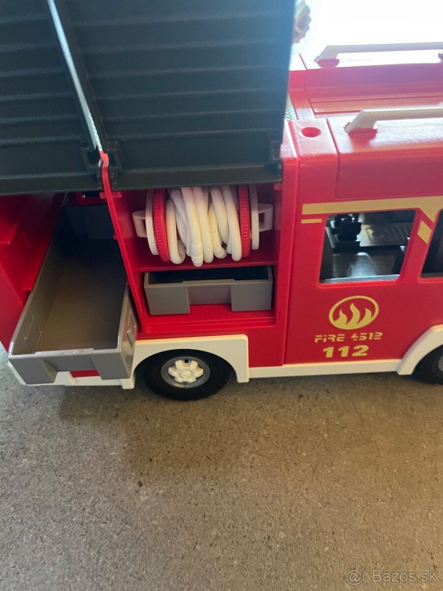 Playmobil hasičské auto - 5