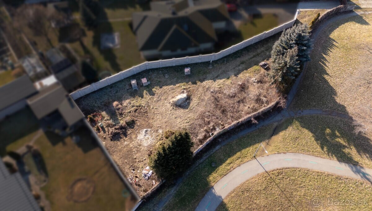 Stavebný pozemok Prievidza – ul. Riečna pri mestskom parku - 5