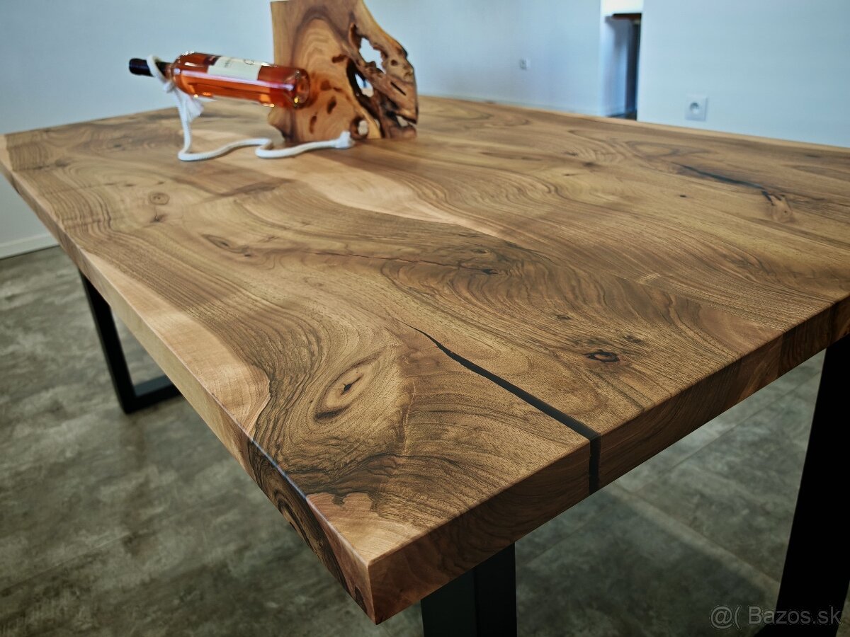Masívny orechovy stôl - 5