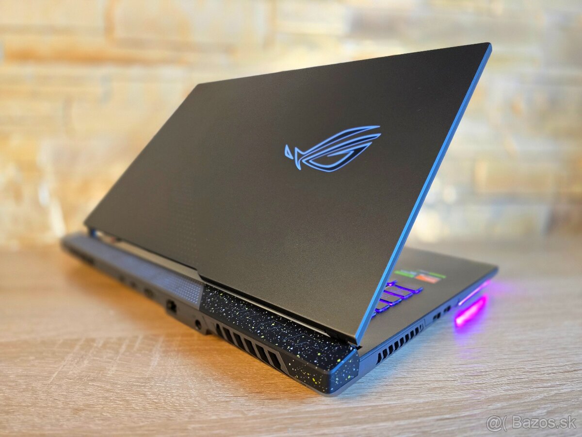 Asus ROG Strix G17 Ryz 9/ RTX 4060 8GB/ 16GB DDR5/ 1TB - 5