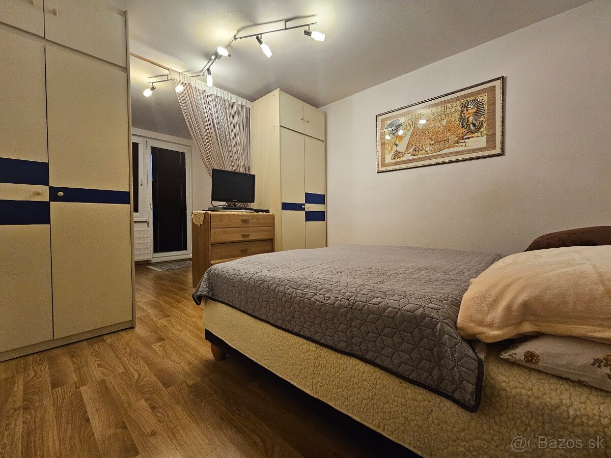 Ponúkam Vám na predaj 4 izbový byt v úplnom centre mesta. - 5