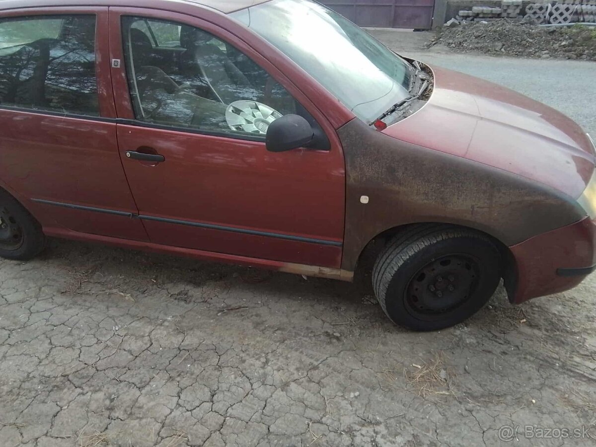 ŠKODA FABIA I 1.2 HTP 40 KW AWY ROZPREDAM NA NAHRADNE DIELI - 5