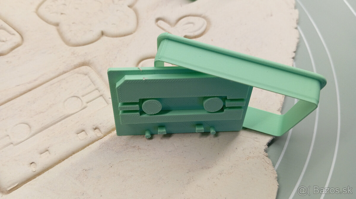 INTO THE OTHER SIDE - vykrajovačky v sete - 5