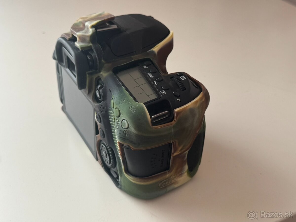 Predám fototechniku CANON - 5