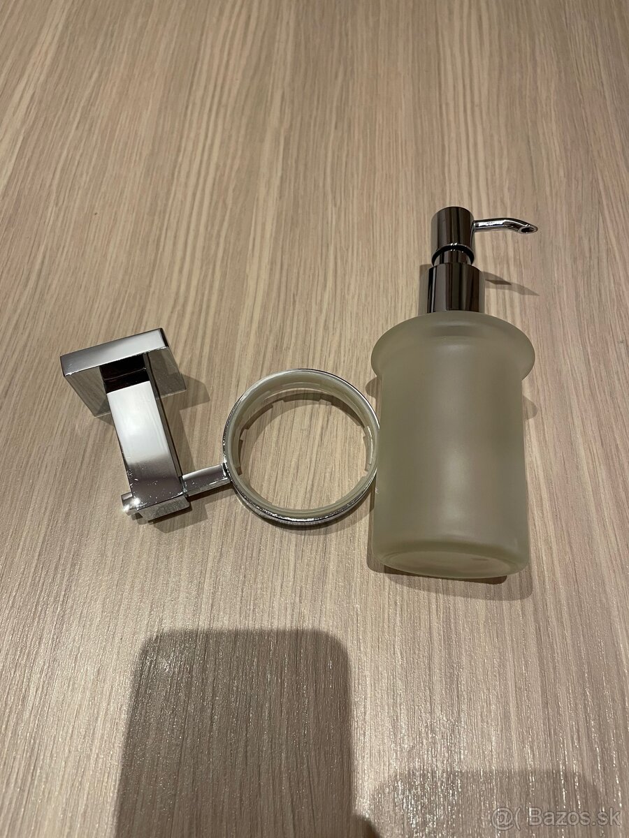 Dávkovač na tekuté mydlo - 5
