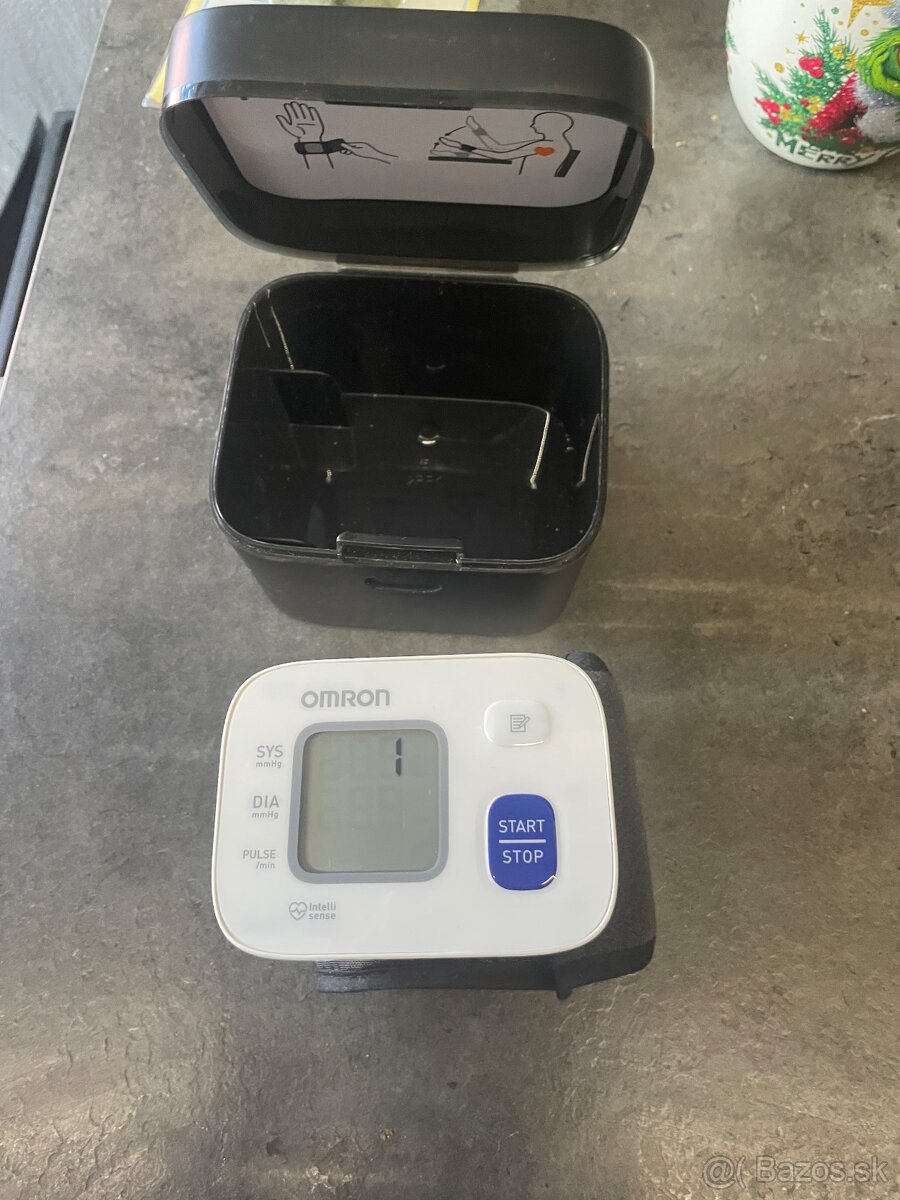 Ručný tlakomer omron rs2 - 5