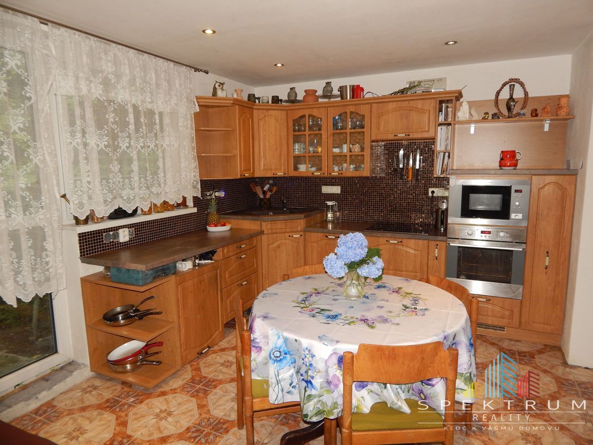 EXKLUZÍVNE-SPEKTRUM REALITY- Na predaj rodinný dom s pozemko - 5