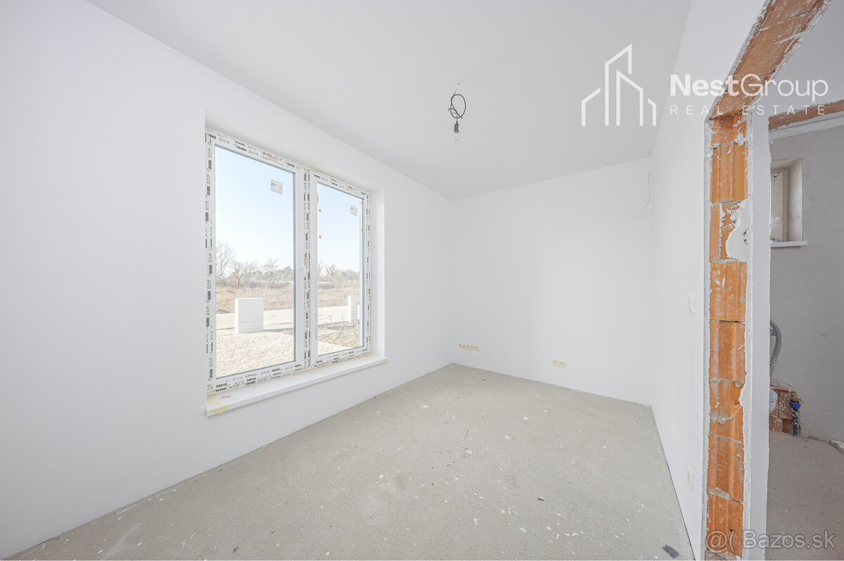 PREDAJ NOVOSTAVBA 4-IZBOVÝ BUNGALOV, POZEMOK 300 m2, HUBICE - 5