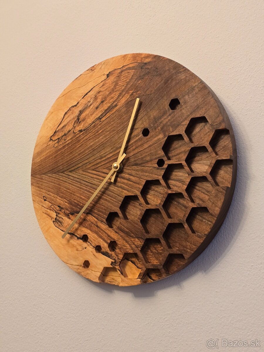 Nástenne orechové hodiny - 5