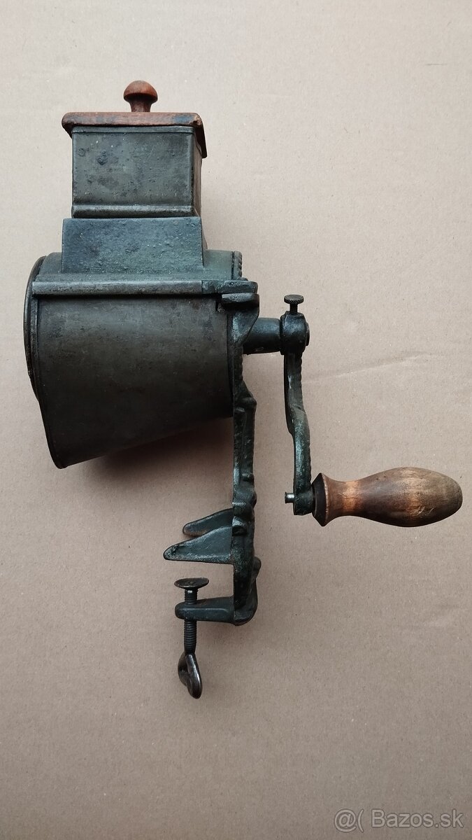 Velmi starý zdobený mlýnek na strouhanku EXCELSIOR - 5