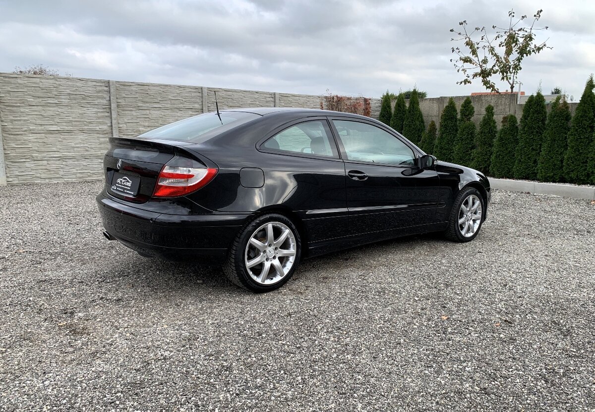 MERCEDES-BENZ C TRIEDA KUPÉ 230 V6 EVOLUTION SPORT 7G A/T - 5