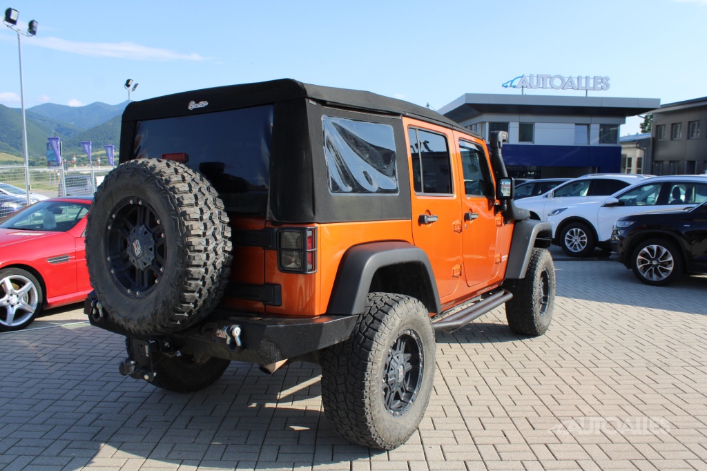 Jeep Wrangler 3,8 i V6 4WD 147 kW LIMITED MOUNTAIN EDITION