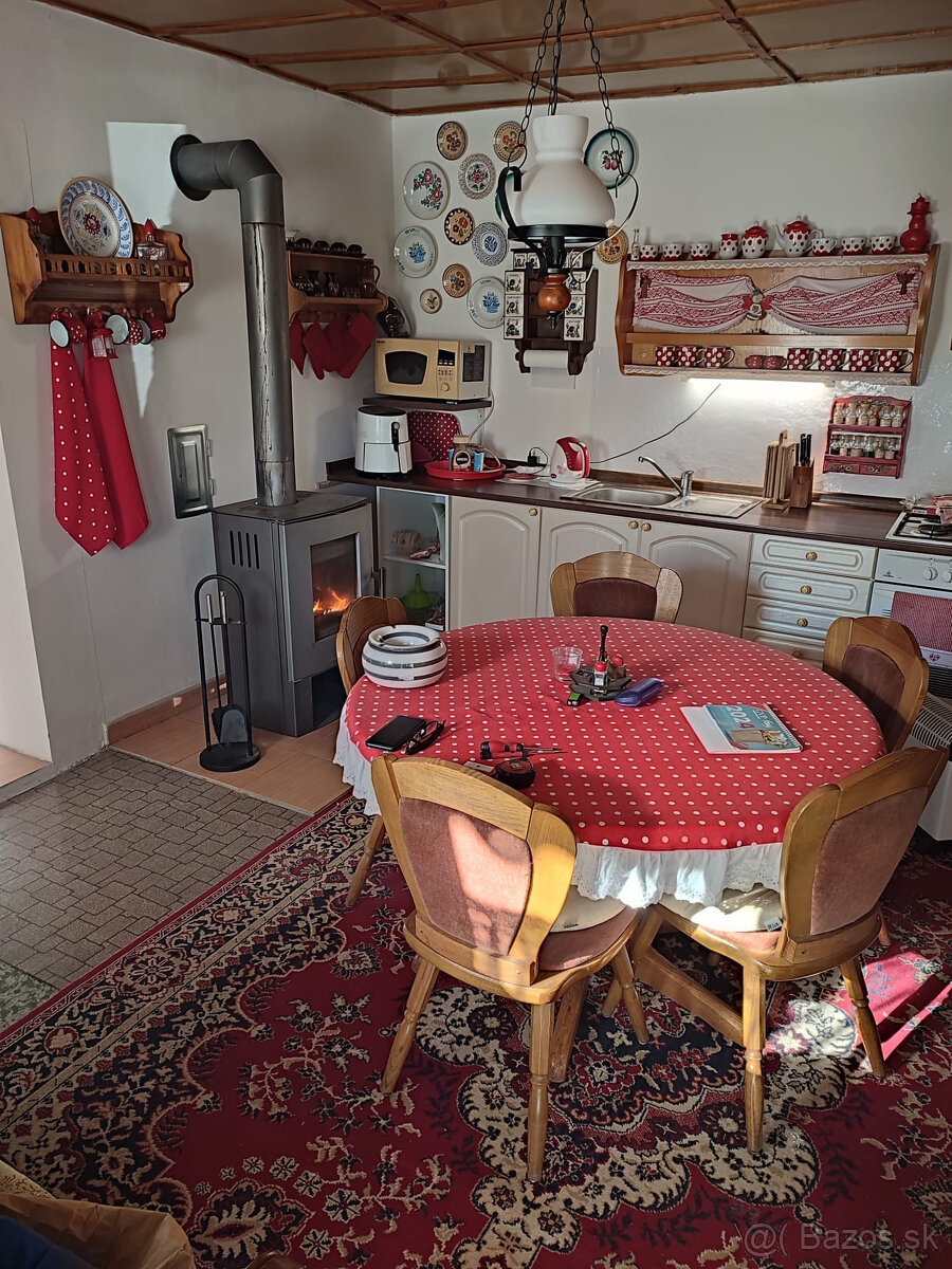 FINREA│Rodinný dom s veľkým pozemkom – Veľký Lom, okres Veľk - 5