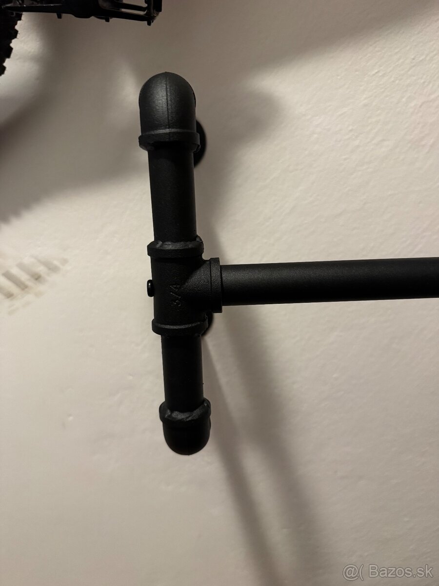 Vešiak industriálny kovový (nový) - 5