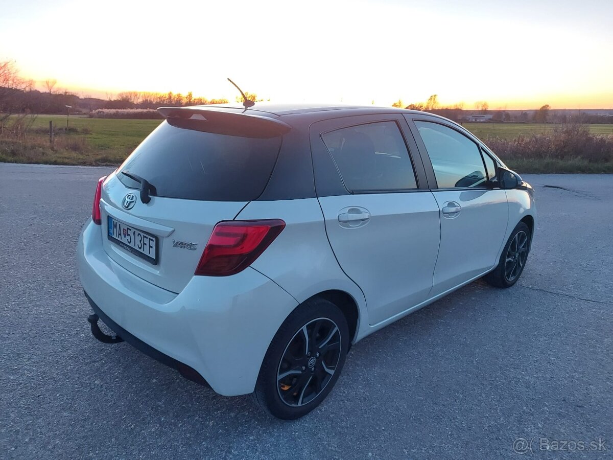 Toyota Yaris 1.33l benzín, 74 kW – výborný stav, plná výbava - 5