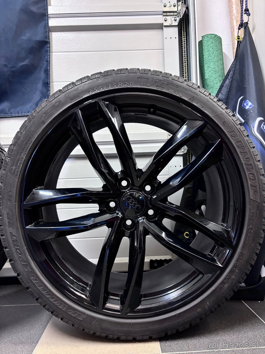 Audi Competition Black 5x112 R20 - 5