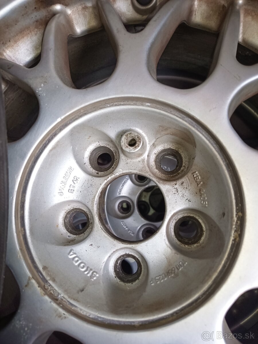 5x100 R16 škoda - 5