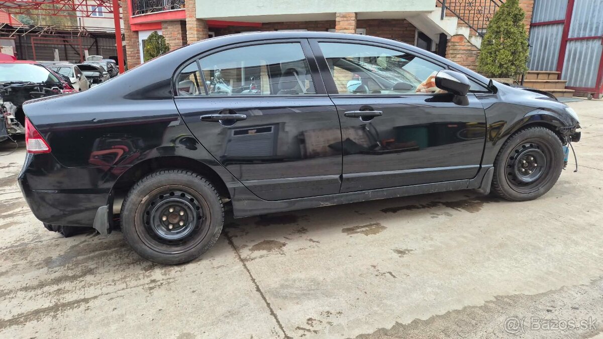 Honda Civic 1,8i - 5