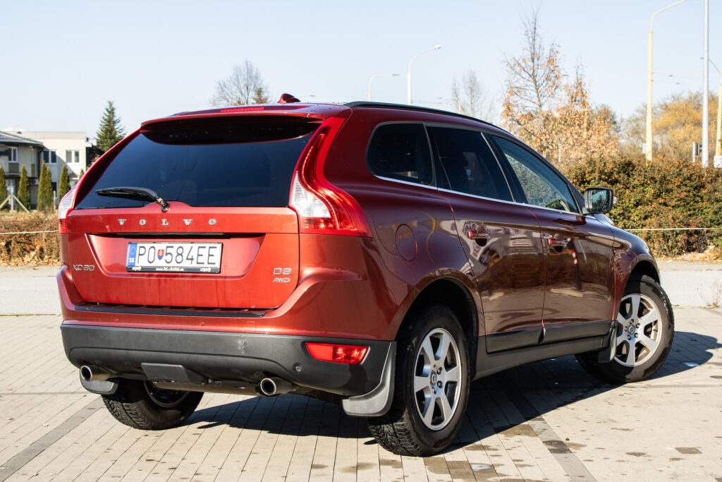 Volvo XC60 2.4D Momentum, 120kW (2011) - 5