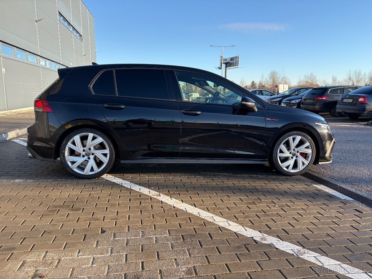 Predám VW Golf 8 GTi 2023 v záruke, odpočet DPH. - 5