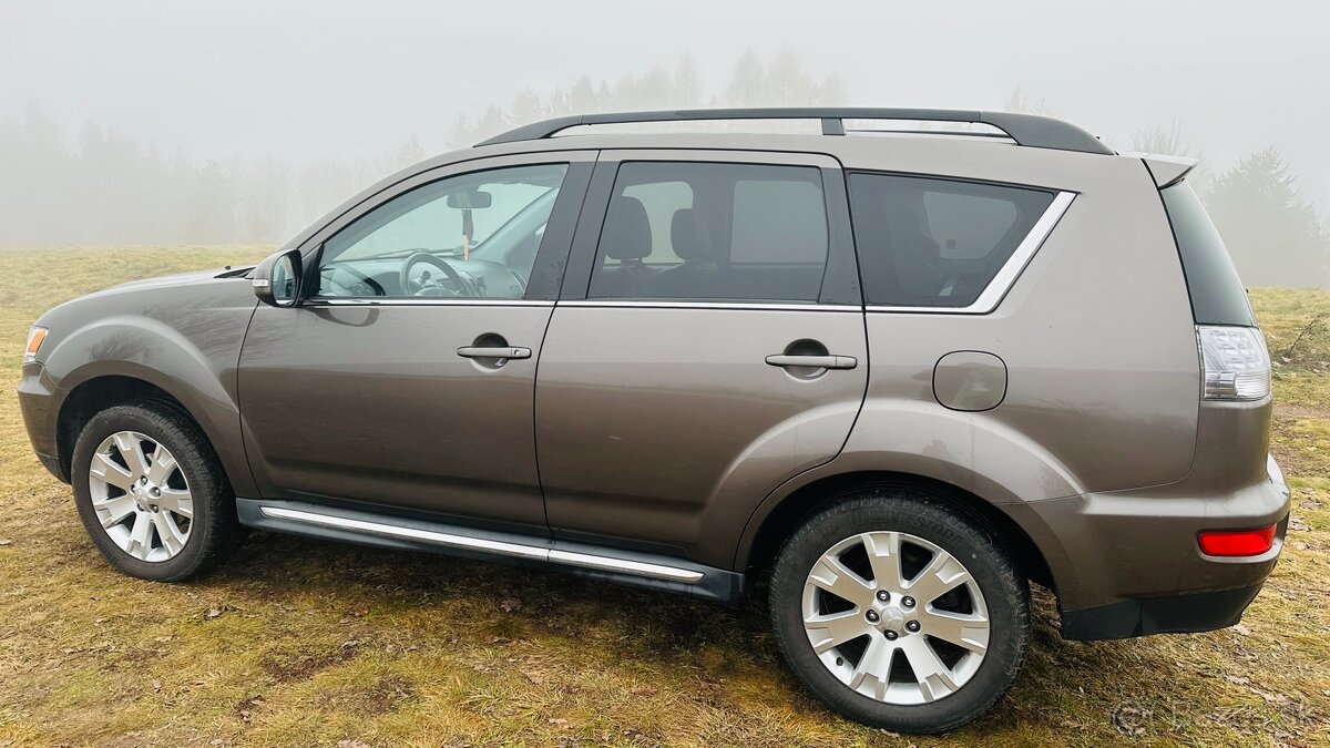 Predám Mitsubushi Outlander 2,2 diesel - 5