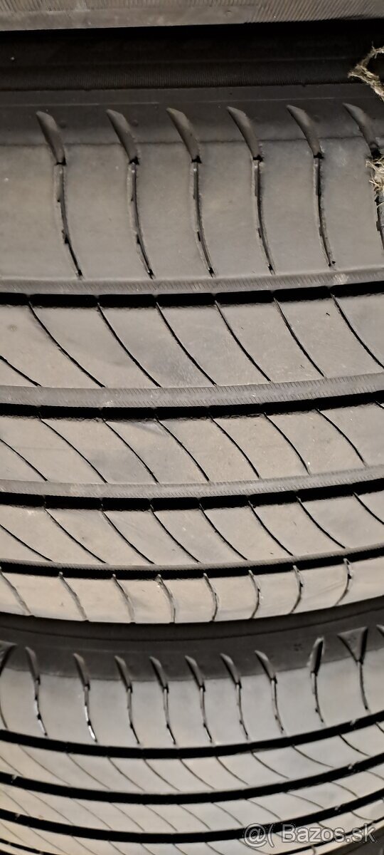 Predám 4ks jazdené letné 235/50r19-103V Michelin - 5