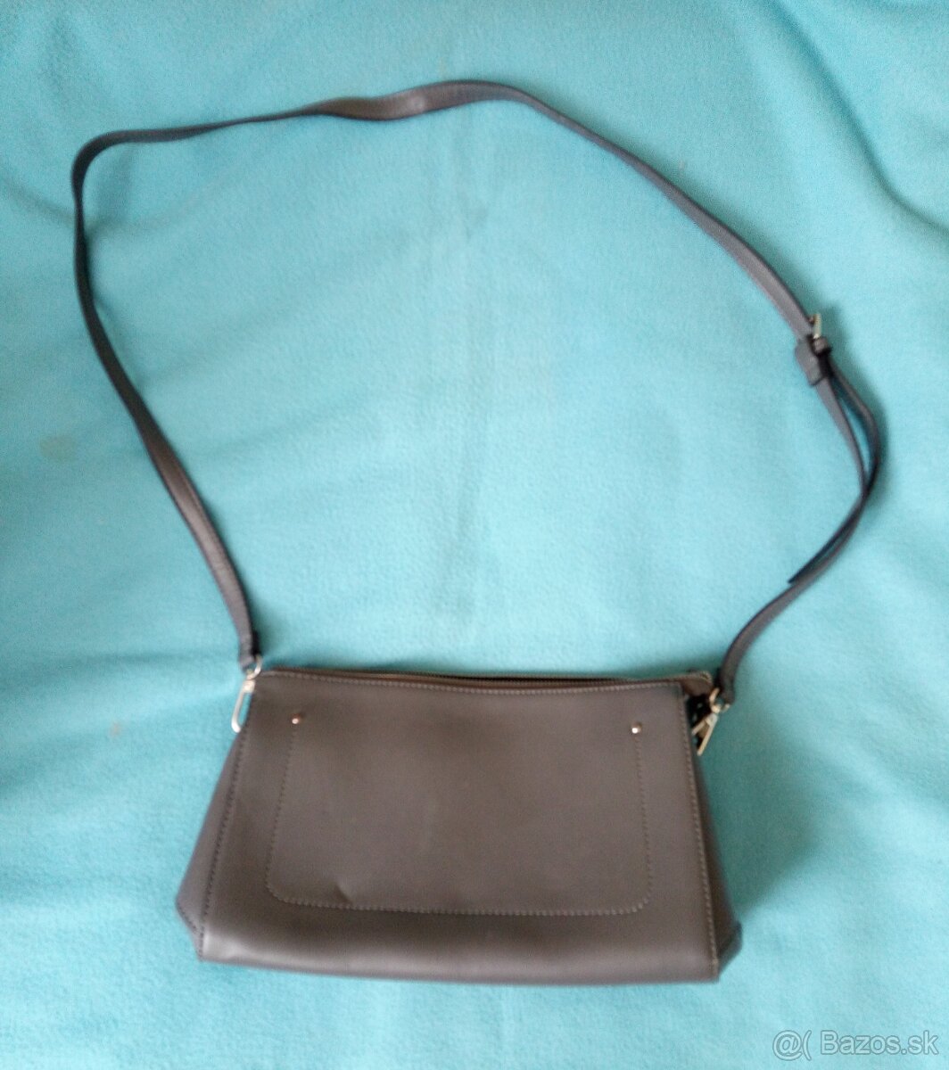 Dámske kabelky, cena za ku 4 € - 5