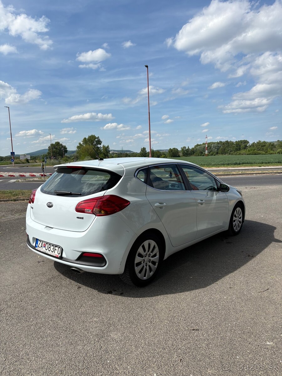 KIA Ceed 1.6 CRDI - 5