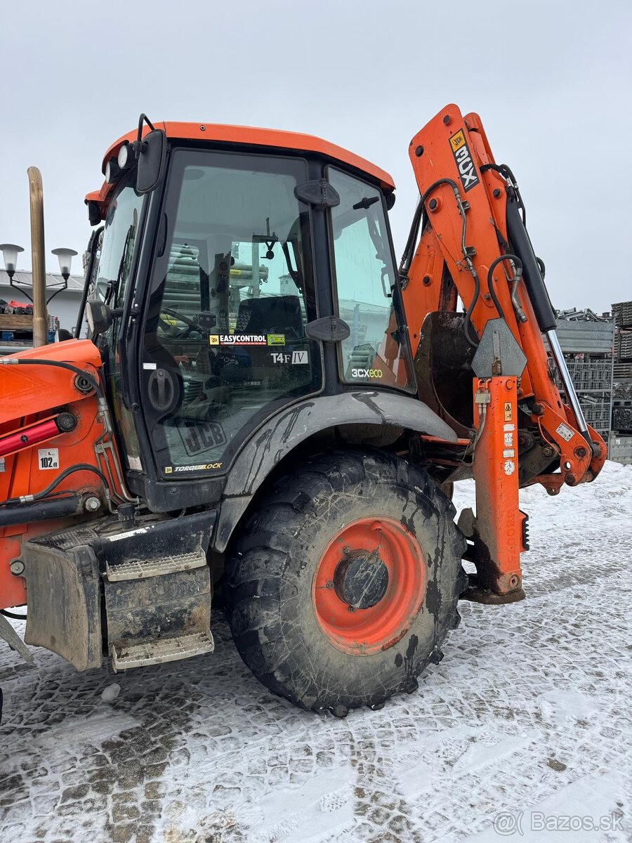 Rýpadlo-nakladač JCB 3CX, model 2018 - 5